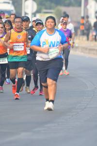 BIB: 42540, 520054
                            <button type="button" onclick="openModal(9913318)" class="btn btn-primary btn-sm float-right btn-popup" data-toggle="modal" data-target=".modal-high-quality">
                        <i class="fas fa-shopping-cart"></i> Add to Cart
                    </button>
                                            <button type="button" onclick="isThisMe(9913318, true)" class="btn btn-success btn-sm float-right btn-popup btn-isme hidden" data-toggle="tooltip" data-placement="bottom" title="นี่คือรูปของคุณใช่ไหม คลิกที่นี่เพื่อเอาเข้าอัลบั้ม">
                        <i class="fas fa-plus"></i> Add to album
                    </button>
                    <button type="button" onclick="isThisMe(9913318, false)" class="btn btn-warning btn-sm float-right btn-popup btn-isnotme hidden">
                        <i class="fas fa-ban"></i> Remove from album
                    </button>